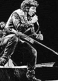 Bruce Springsteen นักร้องชาวอเมริกันนักแต่งเพลงและหัวหน้าวง