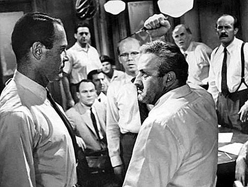 12 סרט Angry Men מאת Lumet [1957]