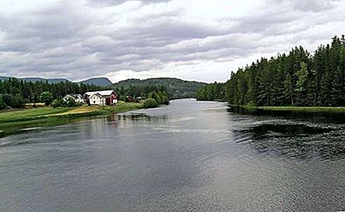 노르웨이 남동부 Lågen 강