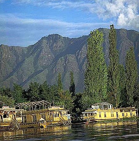 Vale of Kashmir valley, Indie