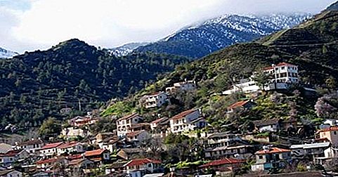 Troodos Dağları Sıradağları, Kıbrıs