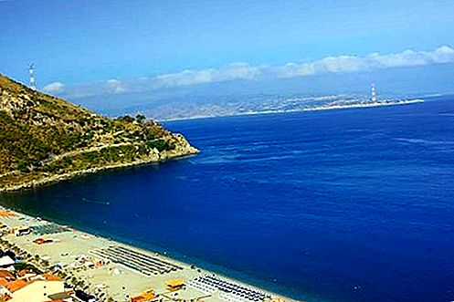 Messina-strædet kanal, Italien