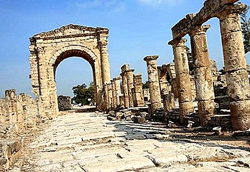Град на гумите и исторически обект, Ливан