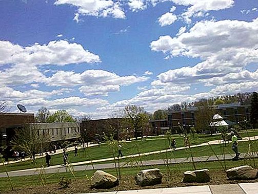 Sekolah Slippery Rock University of Pennsylvania, Slippery Rock, Pennsylvania, Amerika Syarikat