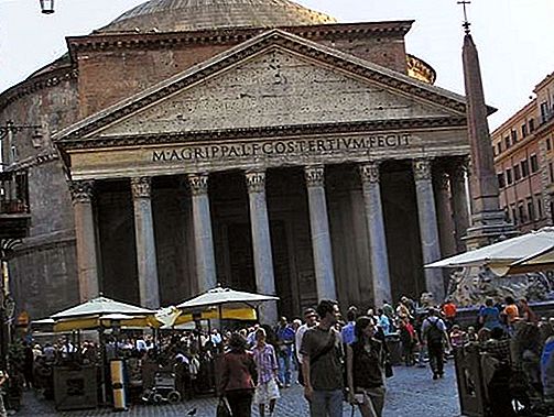 Stavba panteona, Rim, Italija