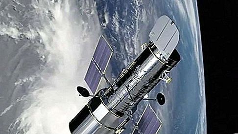 Astronómia Hubbleovho vesmírneho teleskopu