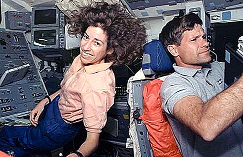 Ellen Ochoa amerikansk astronaut og administrator