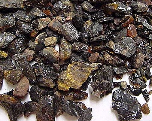 ian石矿物