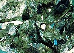 Silica mineral