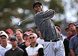 „Tiger Woods“ amerikietiškas golfo žaidėjas