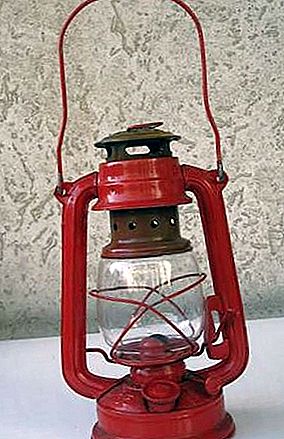 Iluminación de la lámpara de queroseno