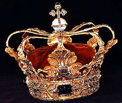 Crown hoofd ornament