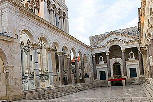 Stavba Dioklecijanove palače, Split, Hrvaška