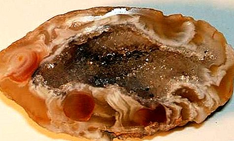 Mineral mineral na Chalcedony